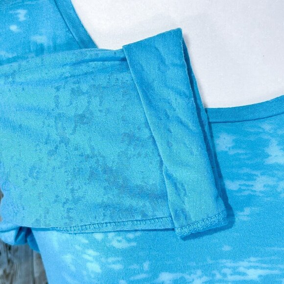 Roxy Burnout Tee | 3/4 Sleeve | Aqua Blue | Medium | Scoop Neck Top | Women's - Picture 6 of 13